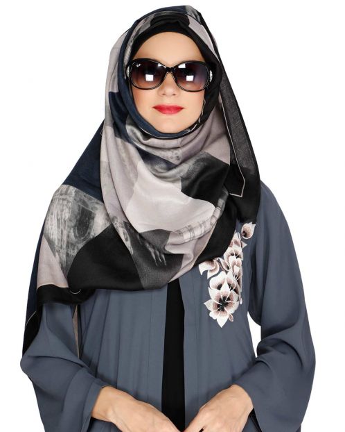 Geometric Pattern Black Hijab
